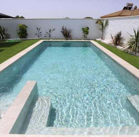 Apartamentos La Mar Sala Piscina Compartida Кониль-де-ла-Фронтера Экстерьер фото