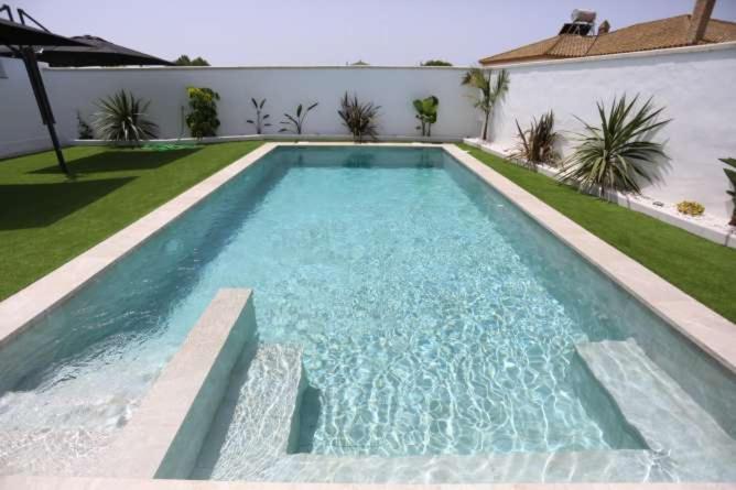 Apartamentos La Mar Sala Piscina Compartida Кониль-де-ла-Фронтера Экстерьер фото