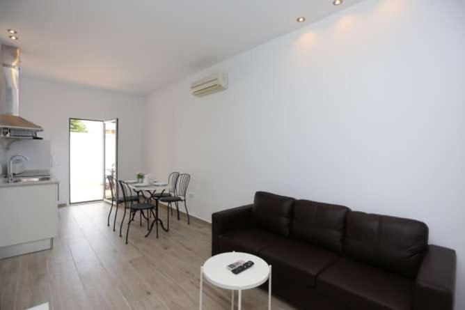 Apartamentos La Mar Sala Piscina Compartida Кониль-де-ла-Фронтера Экстерьер фото