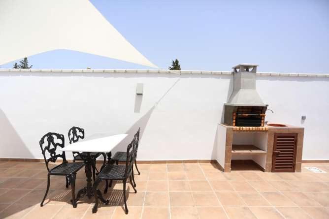 Apartamentos La Mar Sala Piscina Compartida Кониль-де-ла-Фронтера Экстерьер фото