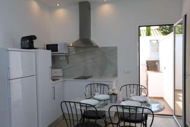 Apartamentos La Mar Sala Piscina Compartida Кониль-де-ла-Фронтера Экстерьер фото