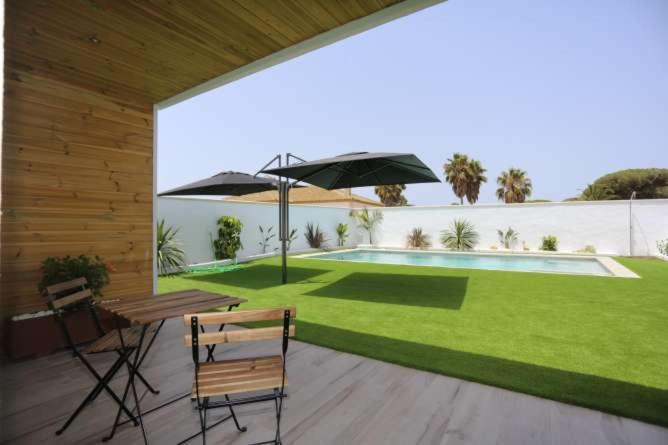 Apartamentos La Mar Sala Piscina Compartida Кониль-де-ла-Фронтера Экстерьер фото